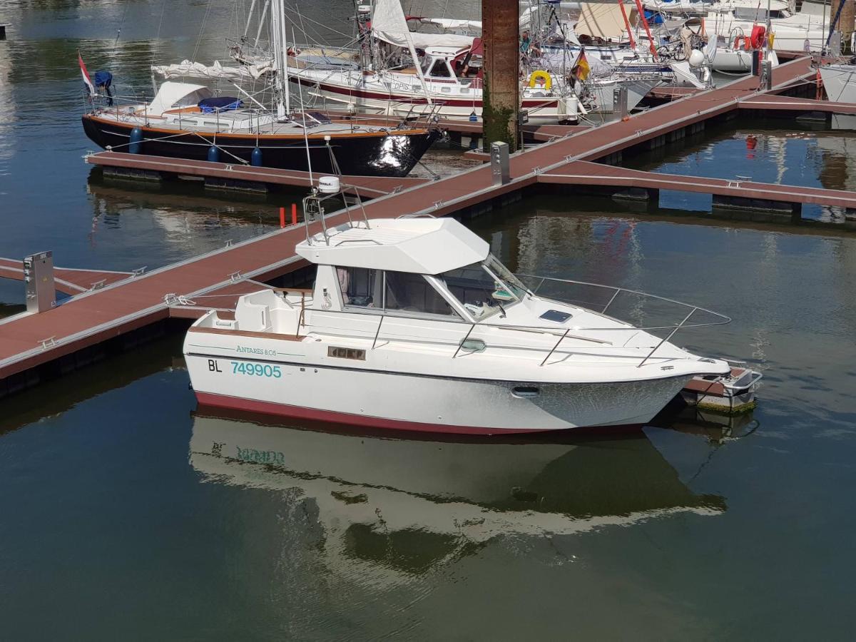 Nuit Insolite A Bord Du Bateau Exocet III Boulogne-sur-Mer Luaran gambar